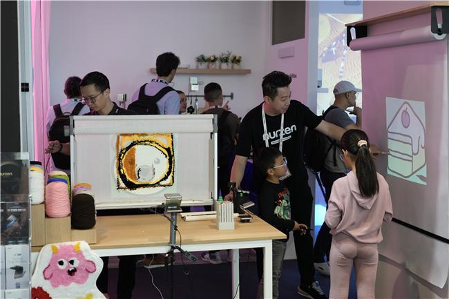 zen极哲重新定义便携投影麻将胡了试玩折叠之间Aur(图6)